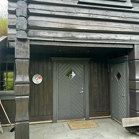 Log With Views Of Jotunheimen * Hafjell